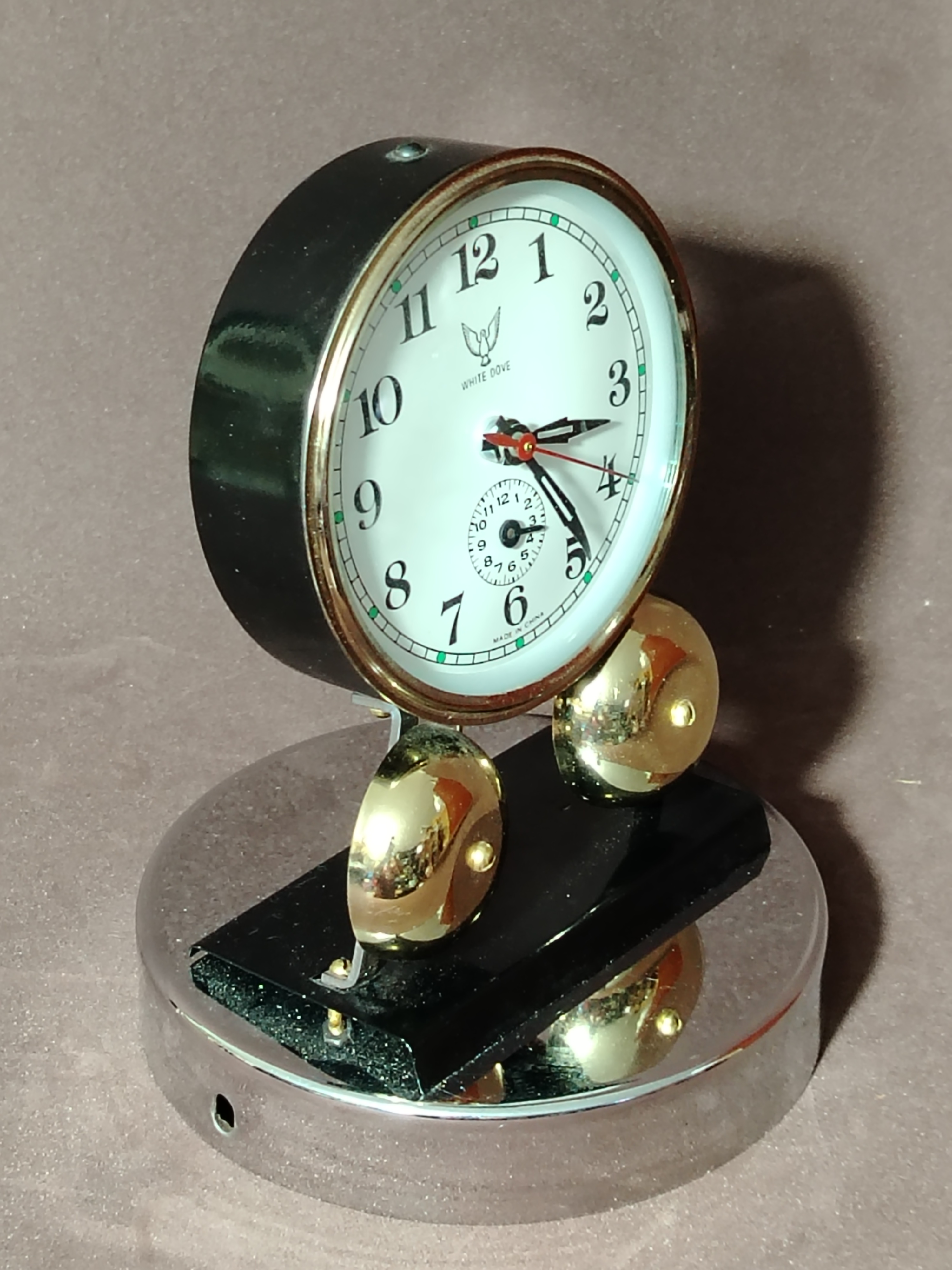 RELOJ DESPERTADOR A CUERDA 